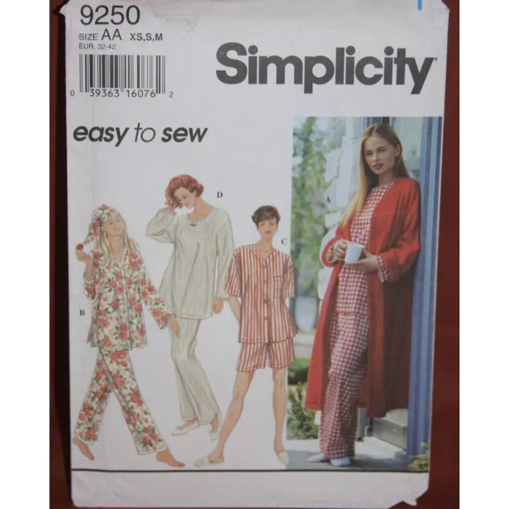 Simplicity 9250 Misses Sleepwear Pajamas Robe Nightcap Sewing Pattern XS-M Cut